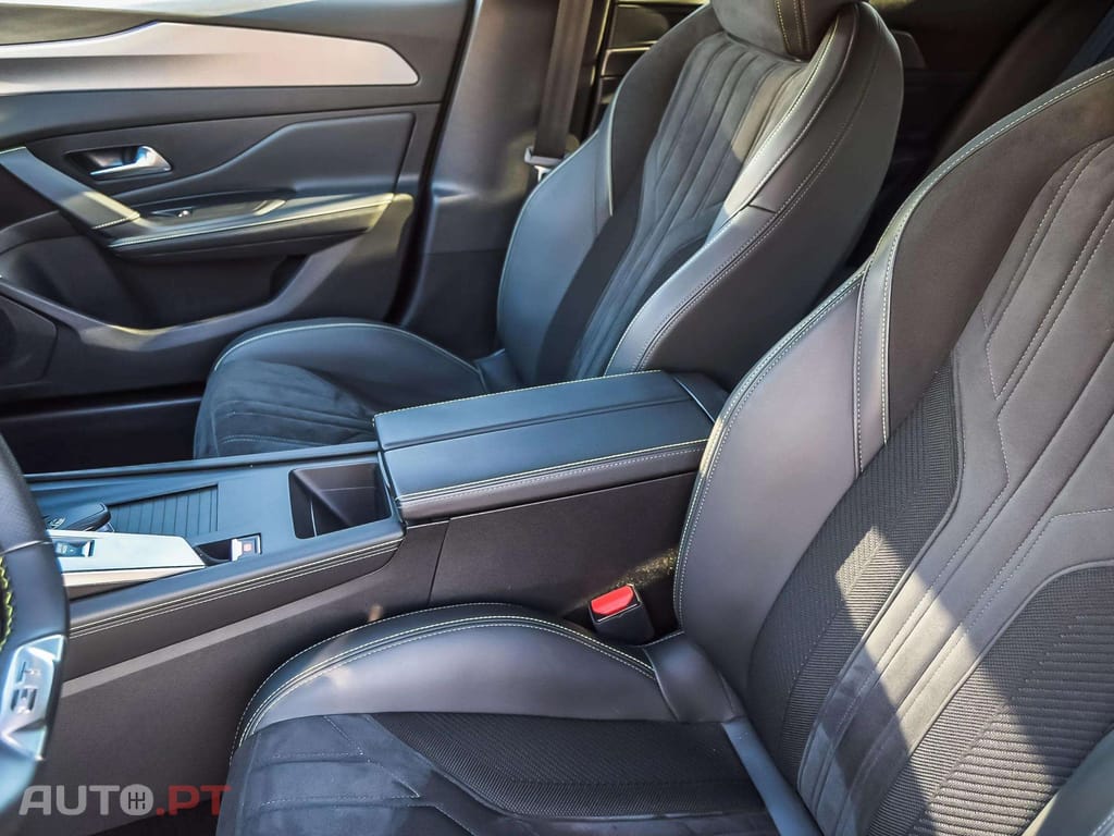 Peugeot 408 1.6 Hybrid GT e-EAT8