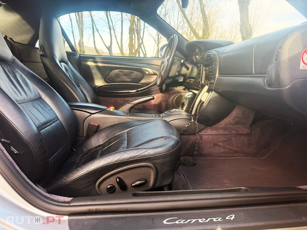 Porsche 911 Carrera 4 Cabrio