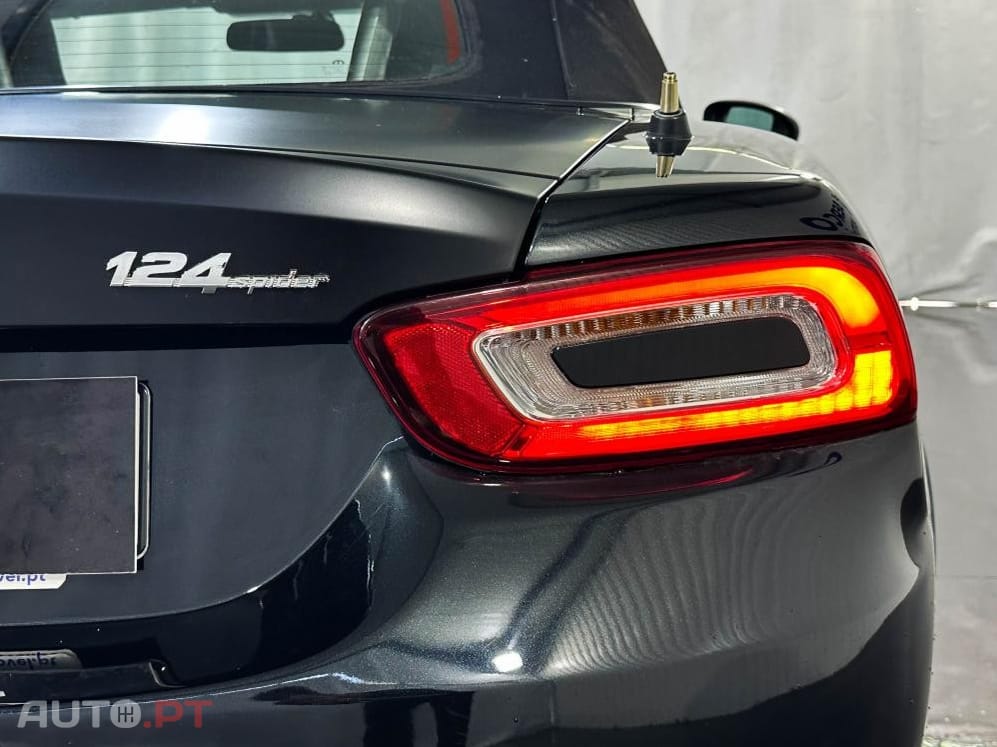 Abarth 124 Spider 1.4 MultiAir Turbo Auto GT