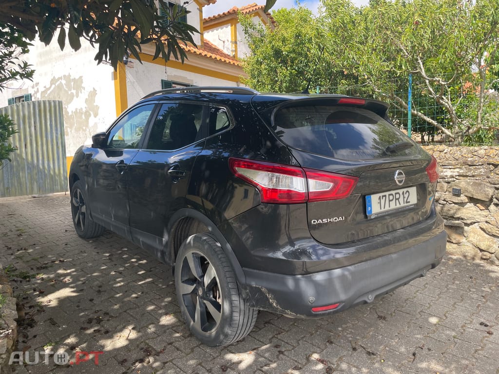 Nissan Qashqai n connecta