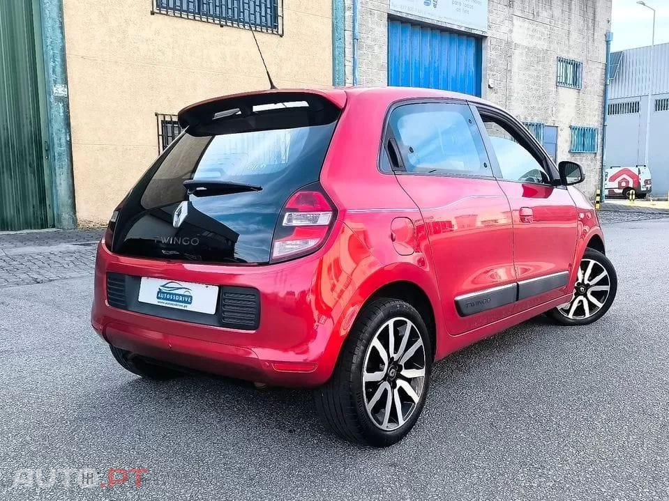 Renault Twingo 1.0 SCe Dynamique — fotografia 6