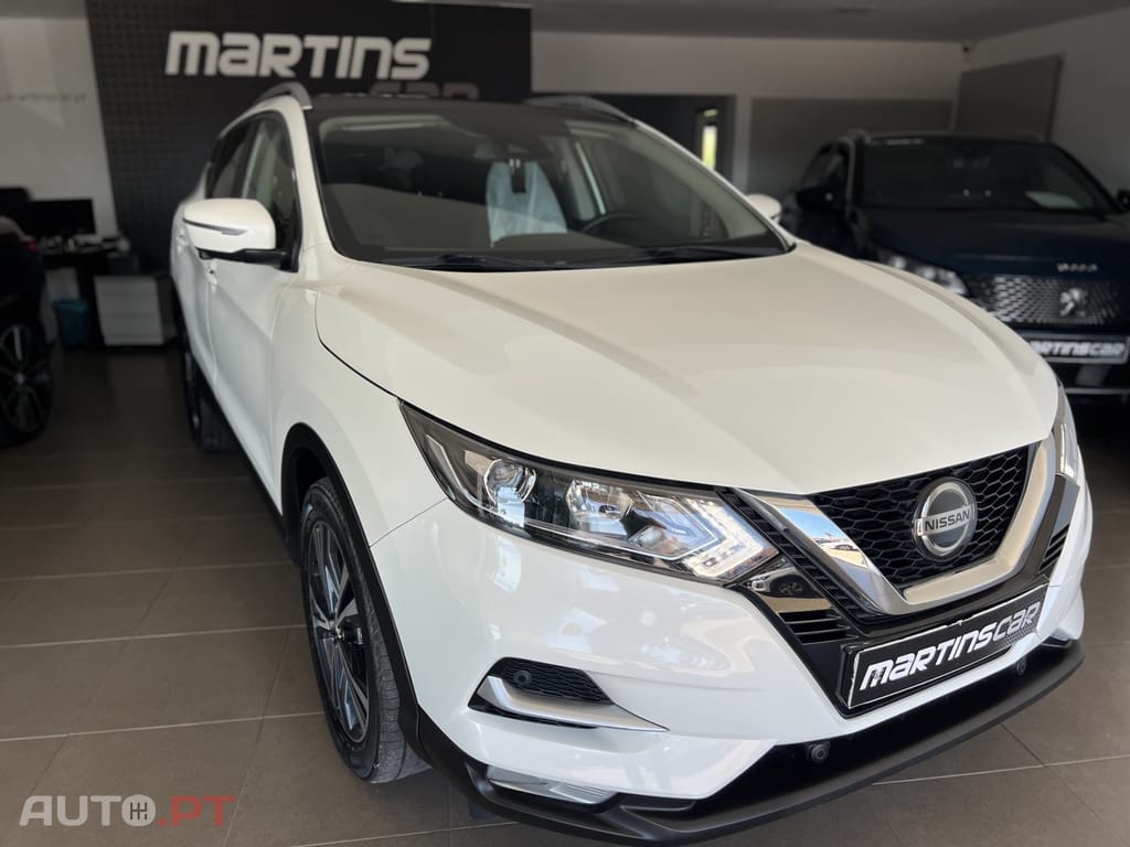 Nissan Qashqai 1.3 DIG-T N-Connecta J18 DCT