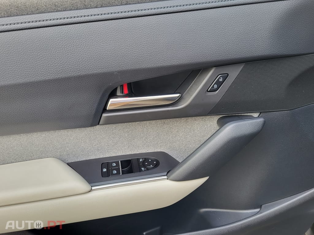 Mazda MX-30 e-Skyactiv Advantage+Modern Confidence