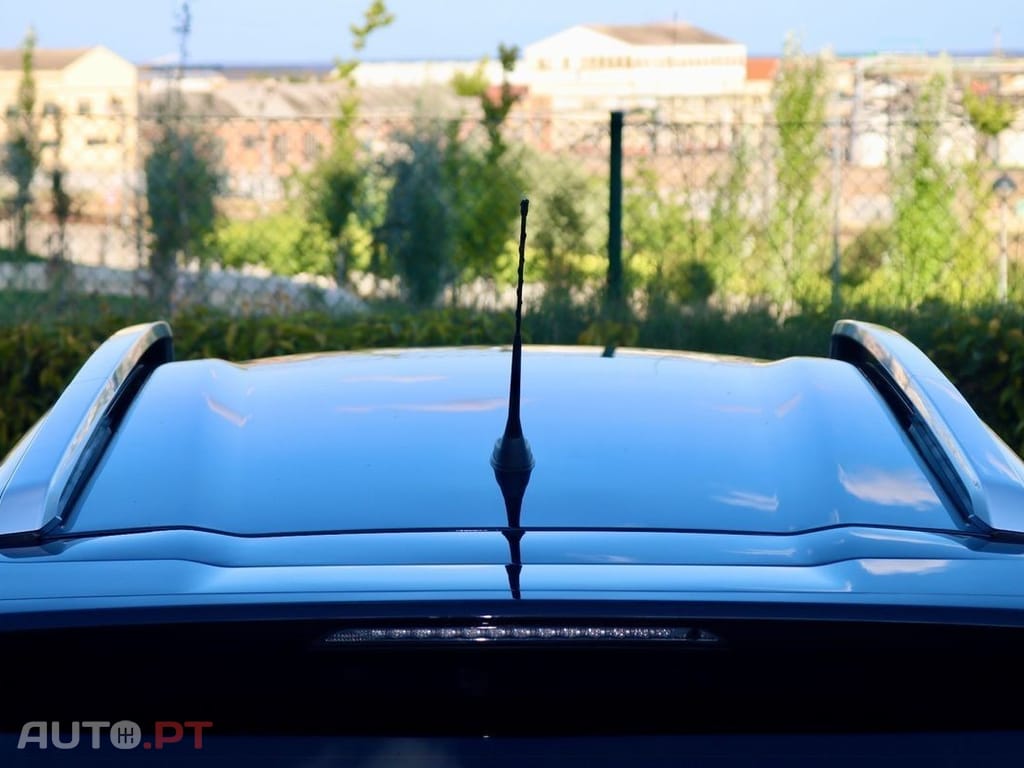 Peugeot 2008 1.2 PureTech Allure EAT6