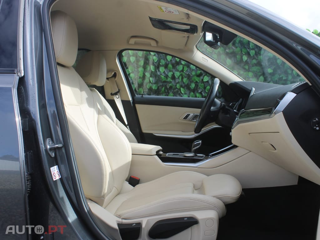 BMW 320 e Line Sport Auto