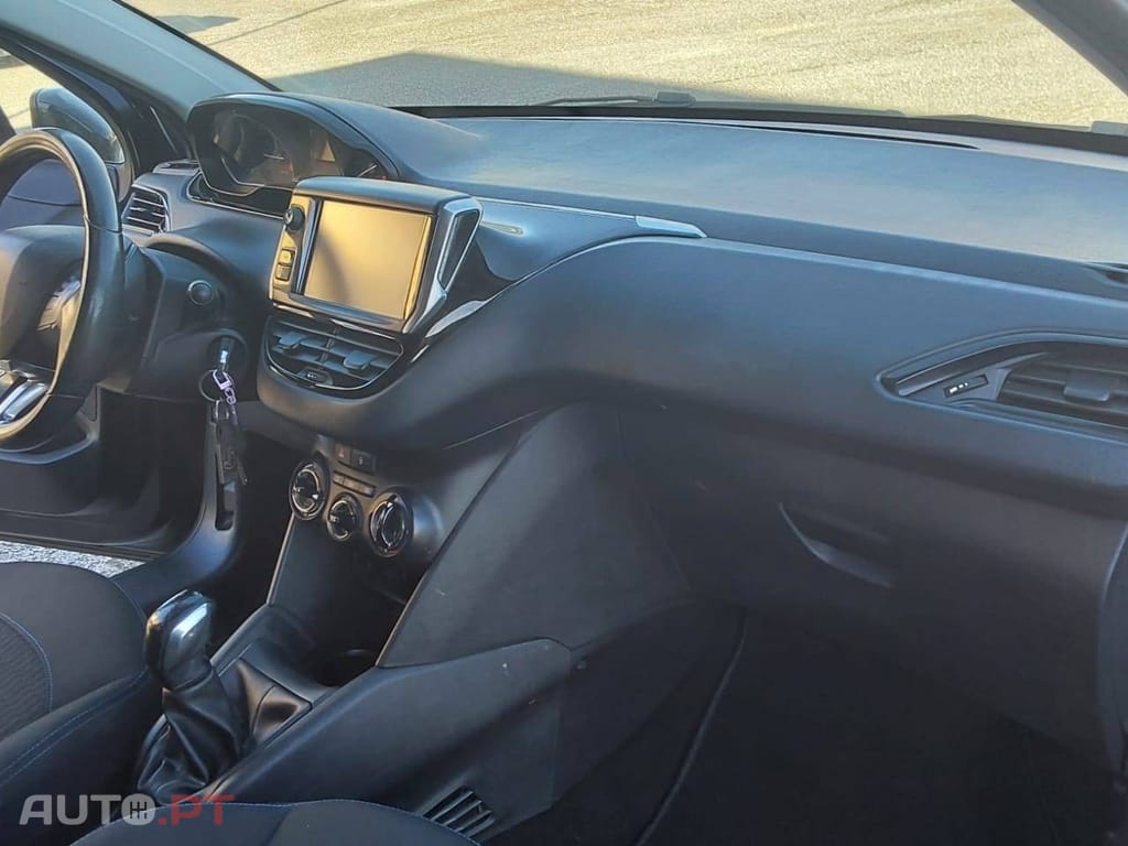 Peugeot 208 1.2 PureTech Allure