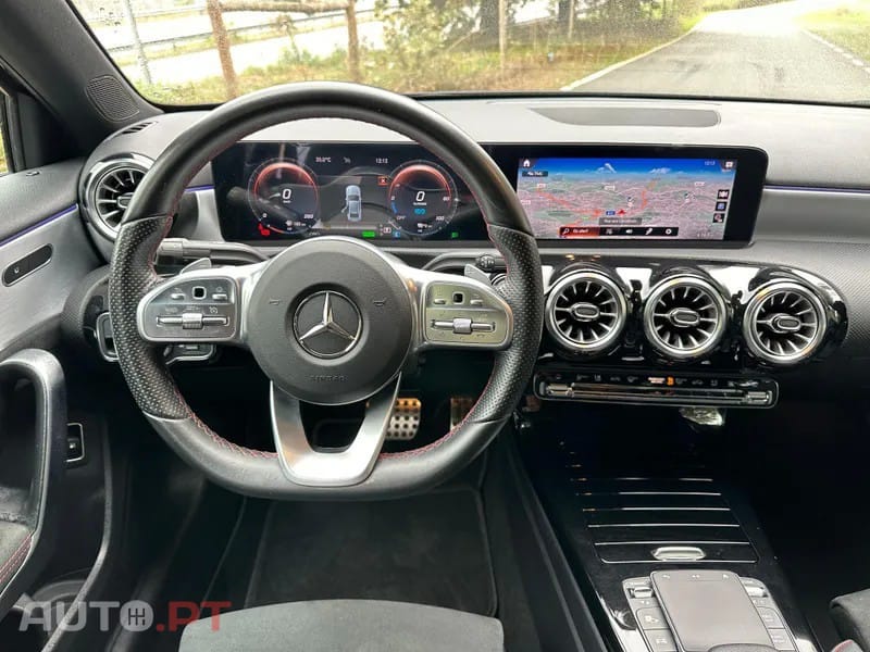 Mercedes-Benz A 250 e AMG Line