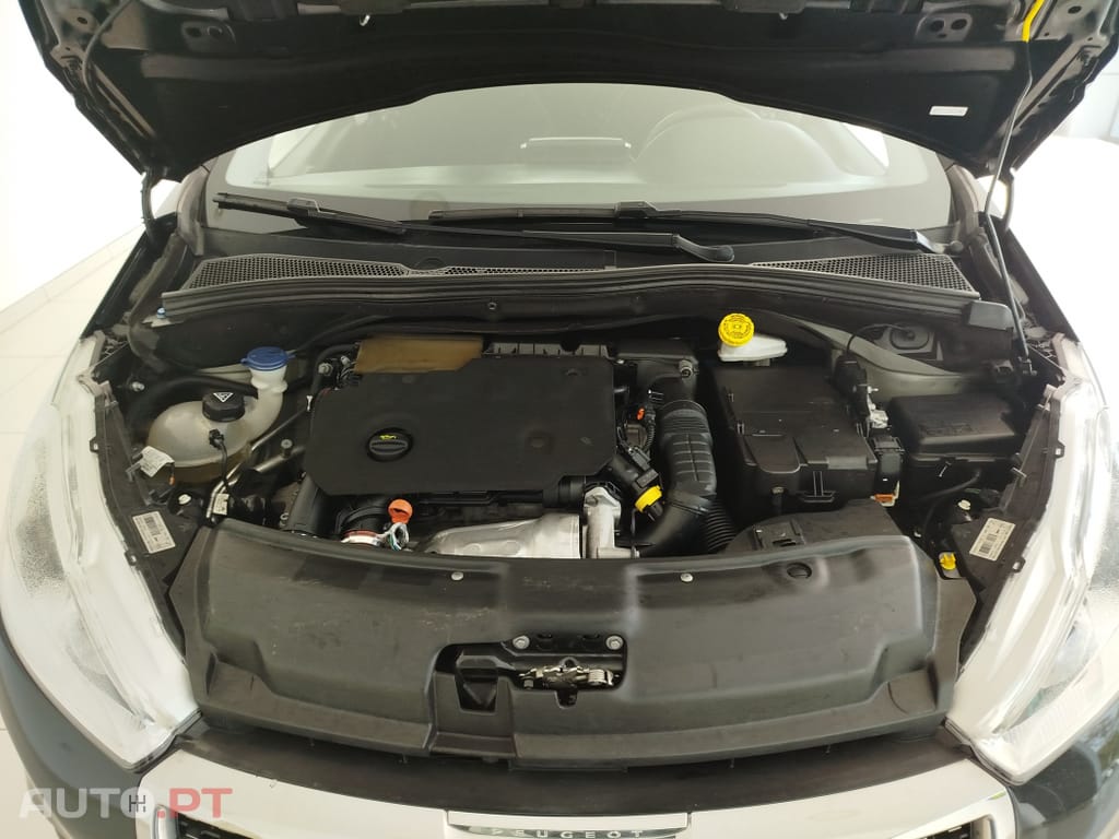 Peugeot 208 1.5 BlueHDi Signature
