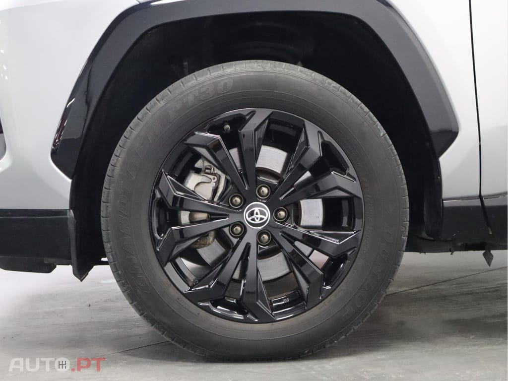 Toyota RAV4  2.5 HDF Comfort