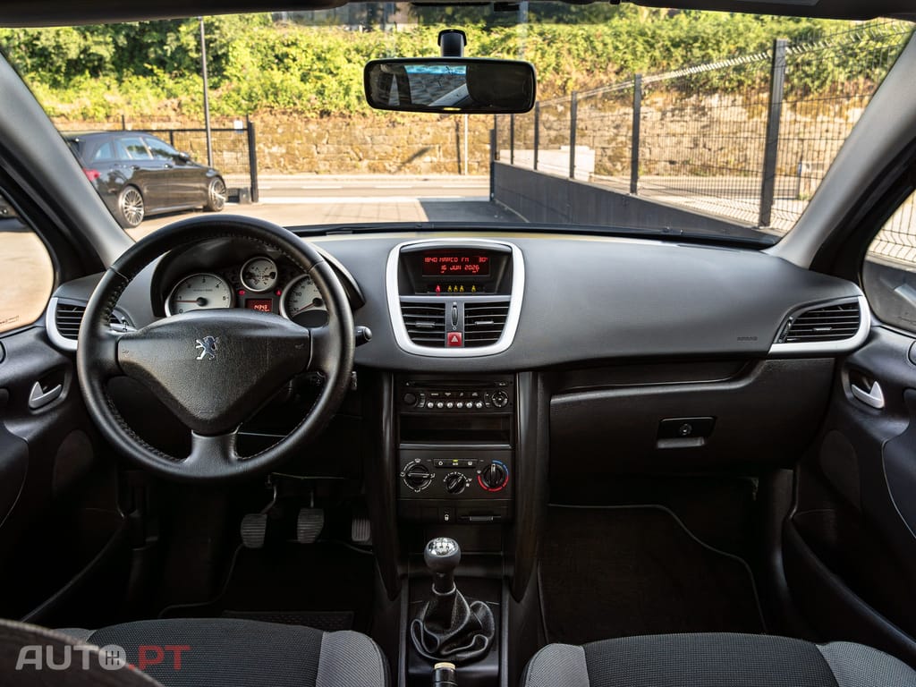 Peugeot 207 1.4 HDi