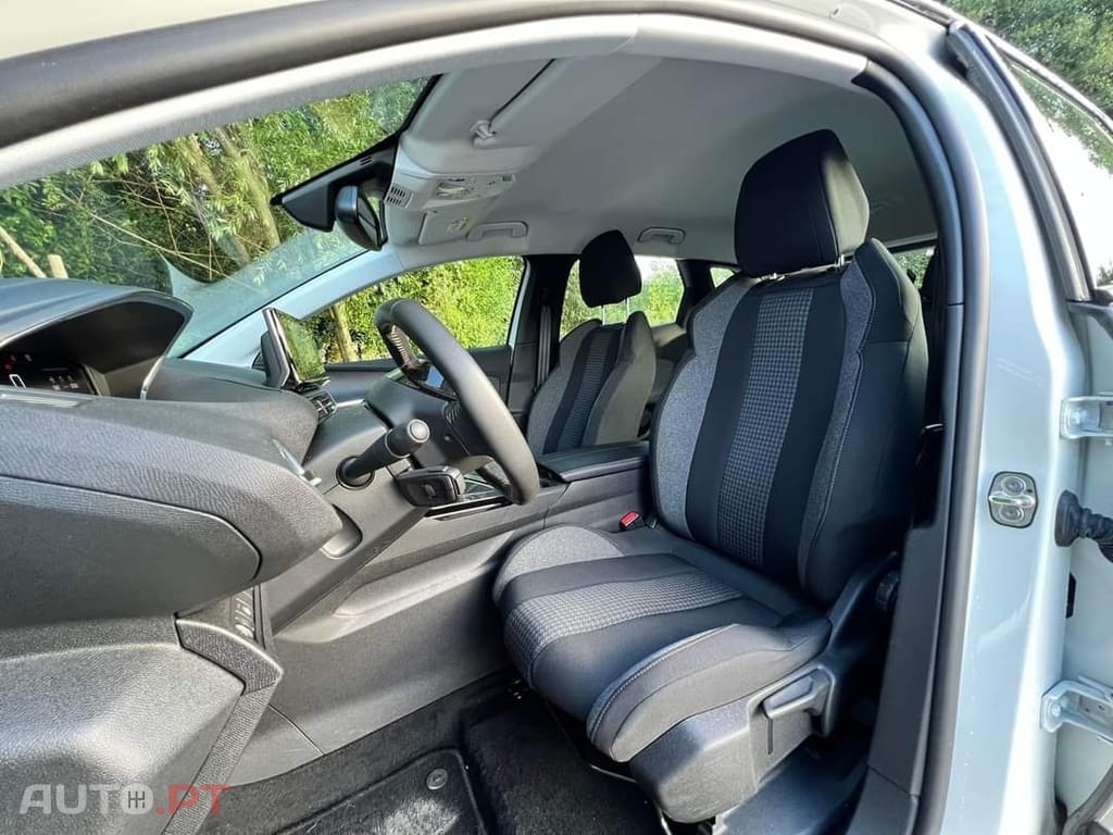 Peugeot 3008 PureTech 130 Stop & Start GPF Active Pack