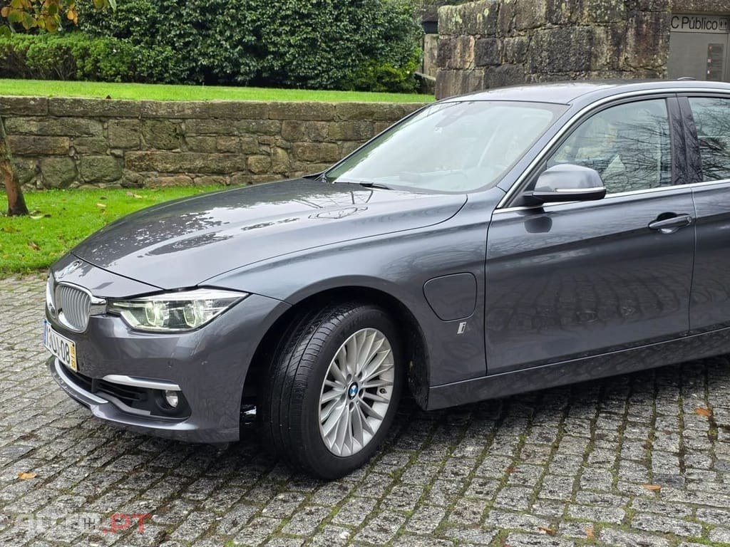 BMW 330 e iPerformance Line Luxury