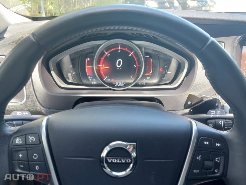 Volvo V40 2.0 D2 Summum