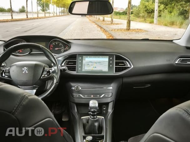 Peugeot 308 1.6 e-HDi Allure J17