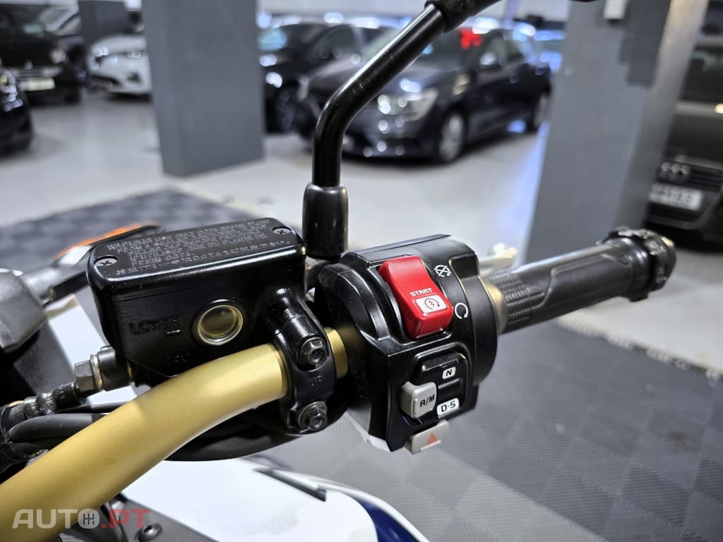 Honda Africa Twin CRF 1000 DCT Adventure Sports 30th Anniversary