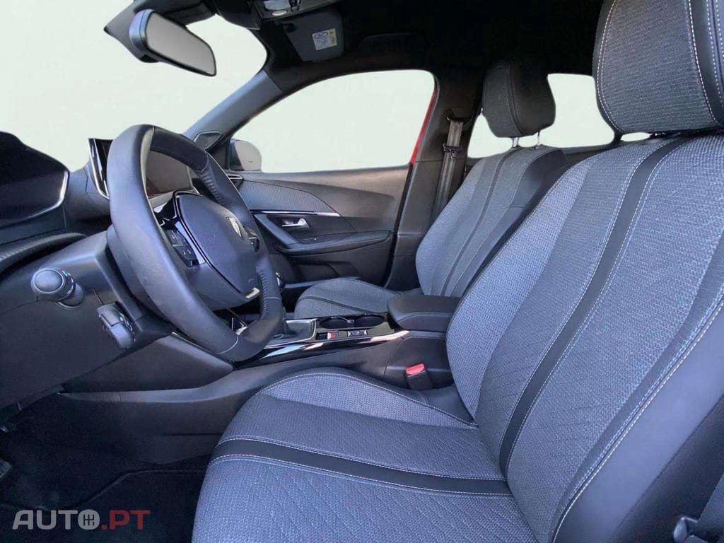 Peugeot 2008 1.2 PureTech Allure