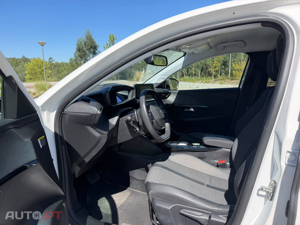 Peugeot 208 Allure Pack