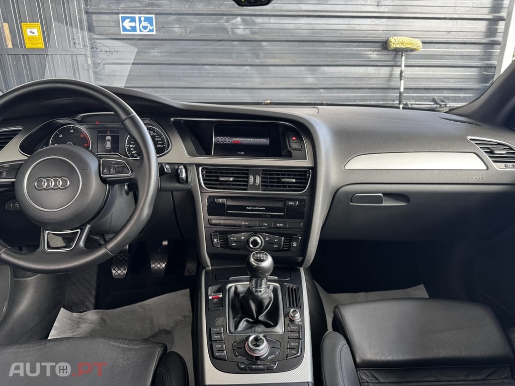 Audi A4 Avant 2.0 TDI Business Line S-line