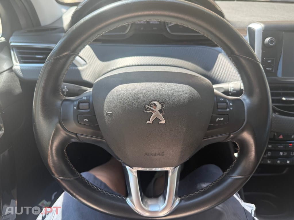 Peugeot 208 1.5 BlueHDi Allure