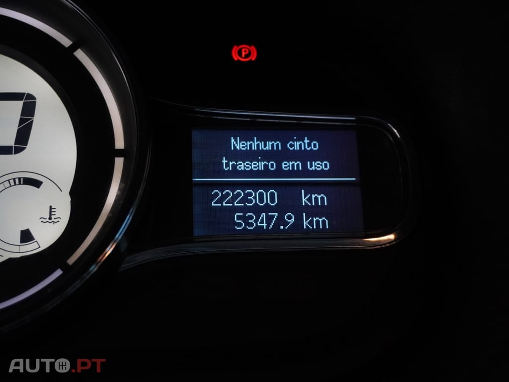 Renault Mégane Sport Tourer 1.5 dCi Dynamique — fotografia 14