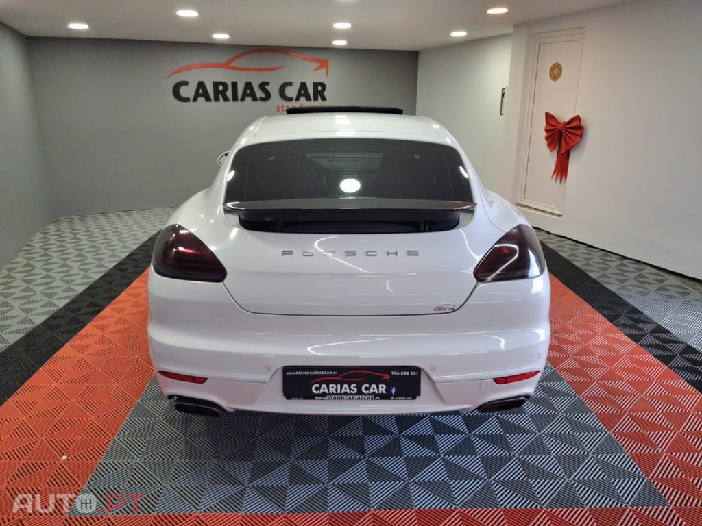 Porsche Panamera 3.0 V6 platinum edition