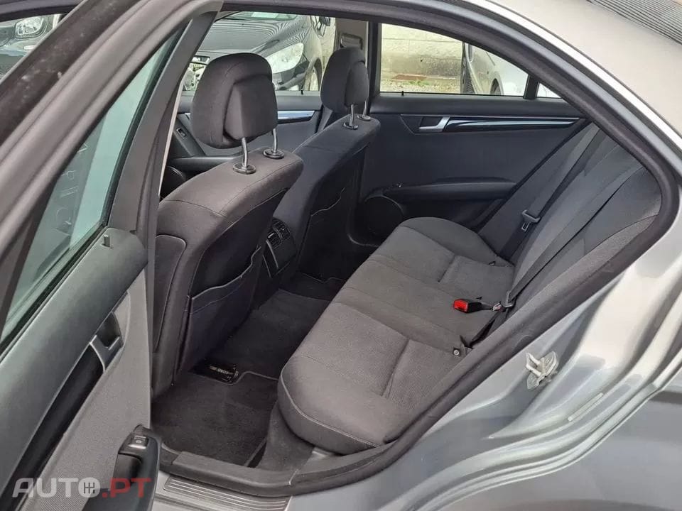 Mercedes-Benz C 180 CDi Elegance BlueEfficiency