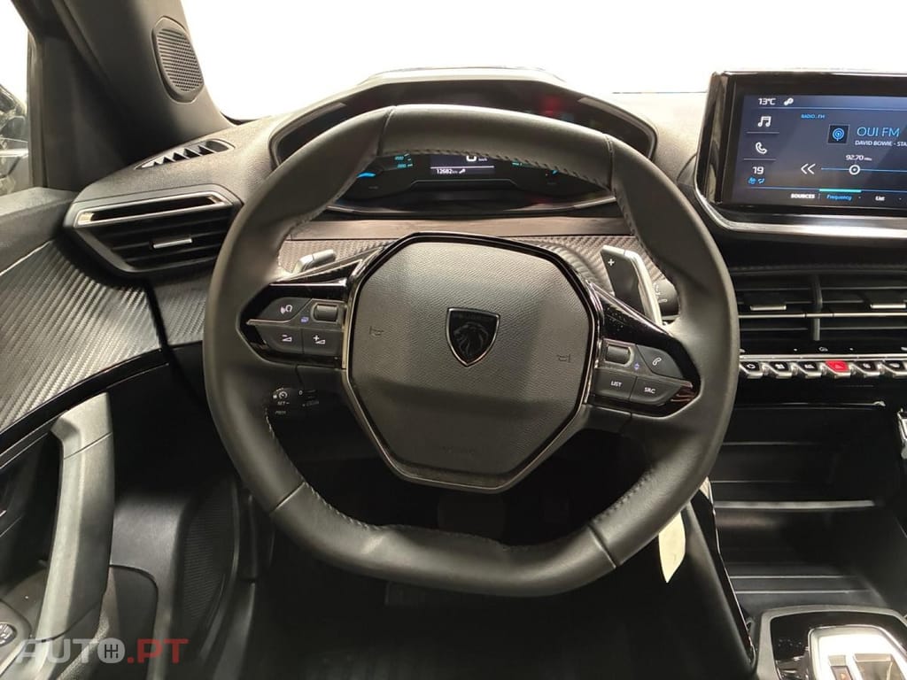 Peugeot 2008 1.2 Hybrid Style e-DCS6