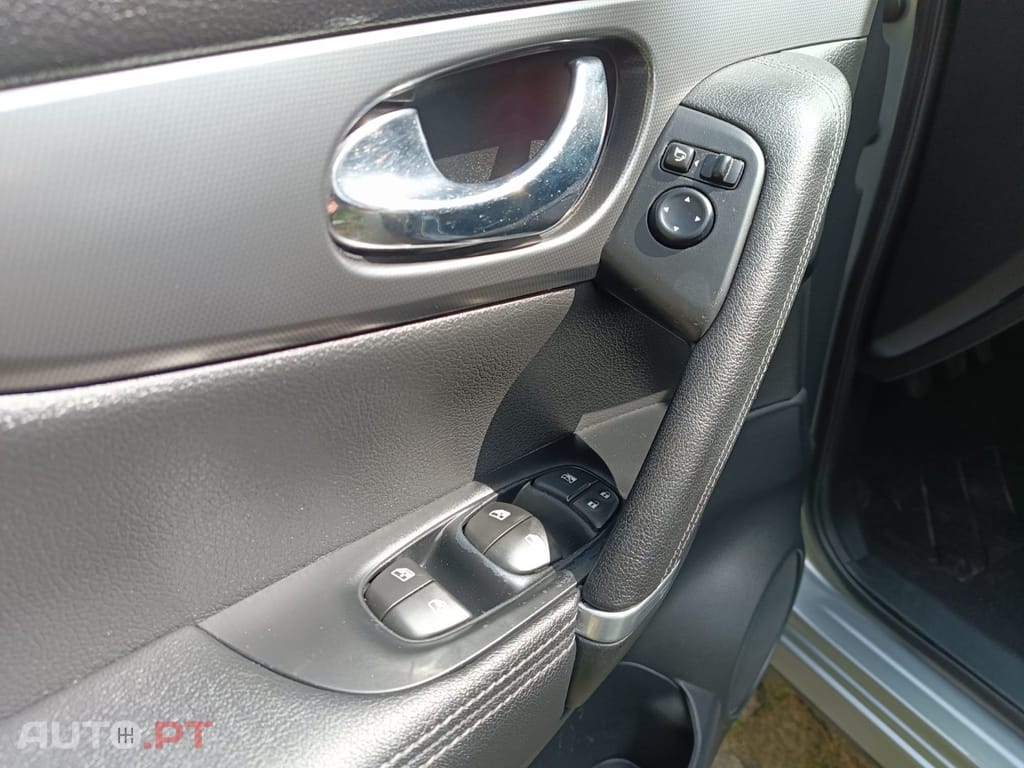 Nissan Qashqai 1.5 dCi Tekna 19 Alcantara RS