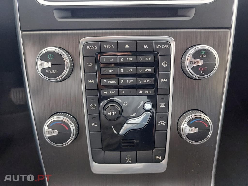 Volvo V60 2.0 D2 Momentum