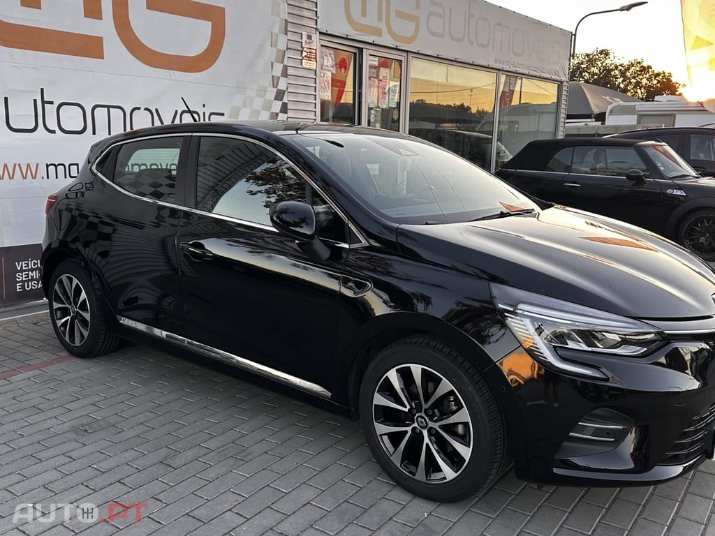 Renault Clio 1.6 E-Tech Exclusive