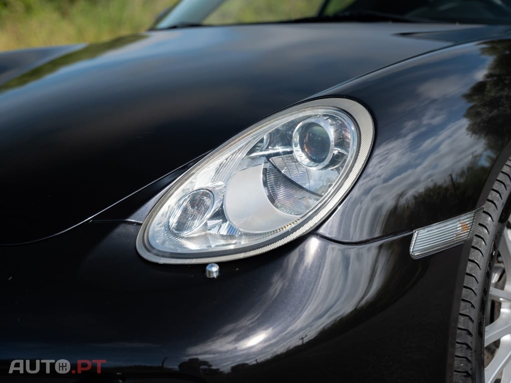 Porsche Cayman 2.7