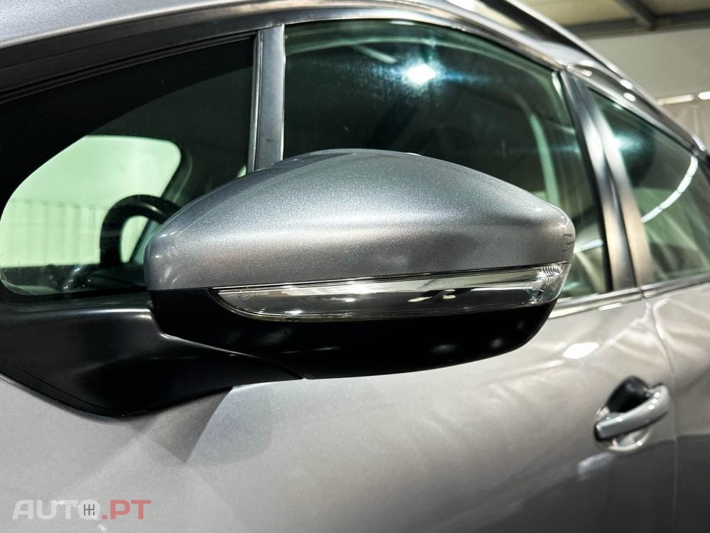 Peugeot 2008 1.6 e-HDi Allure 2-Tronic