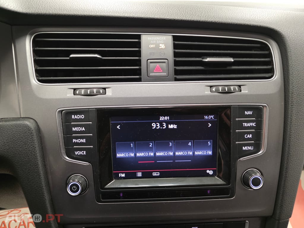 Volkswagen Golf 1.6 HDI CONFORTLINE