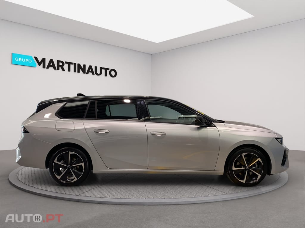 Opel Astra Sports Tourer 1.2 T Hybrid GS eDCT