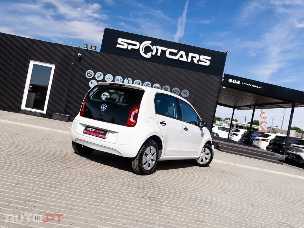 Volkswagen Up! 1.0 Take