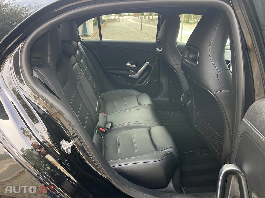 Mercedes-Benz A 250 e 8G-DCT AMG Line