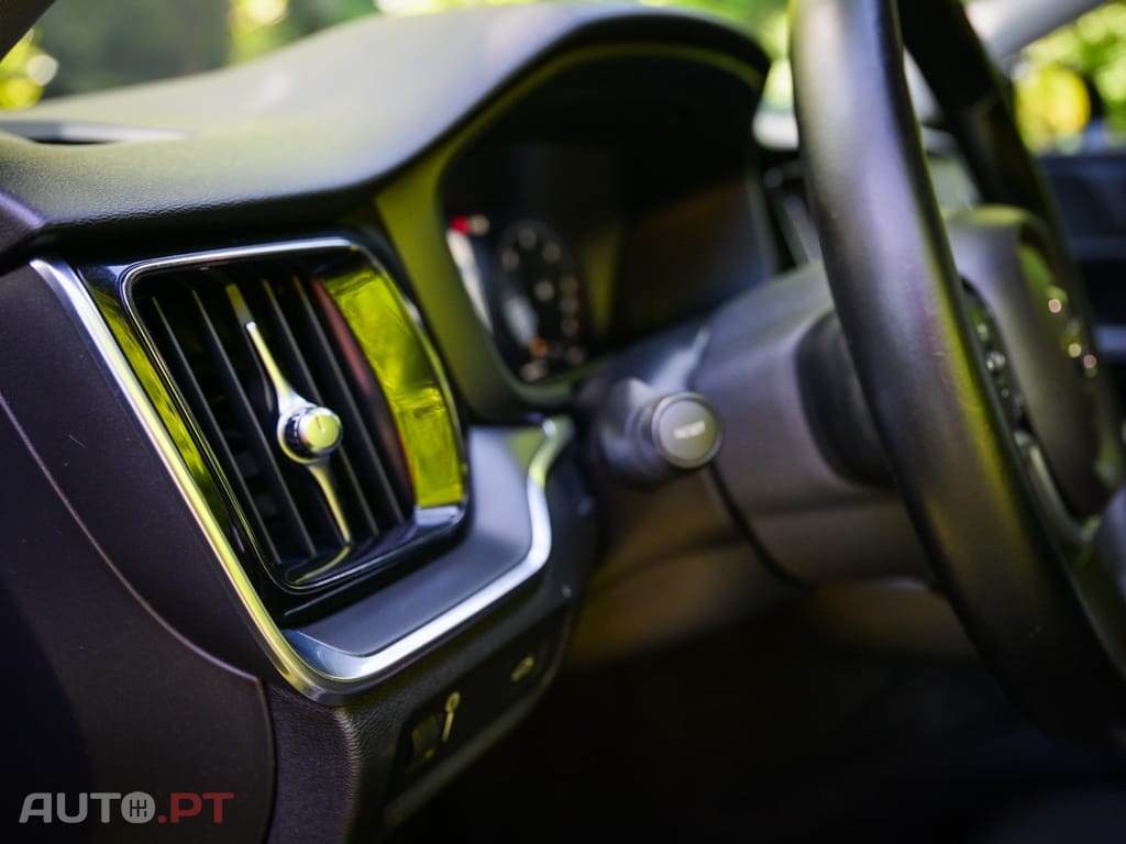 Volvo V60 2.0 D3 Momentum
