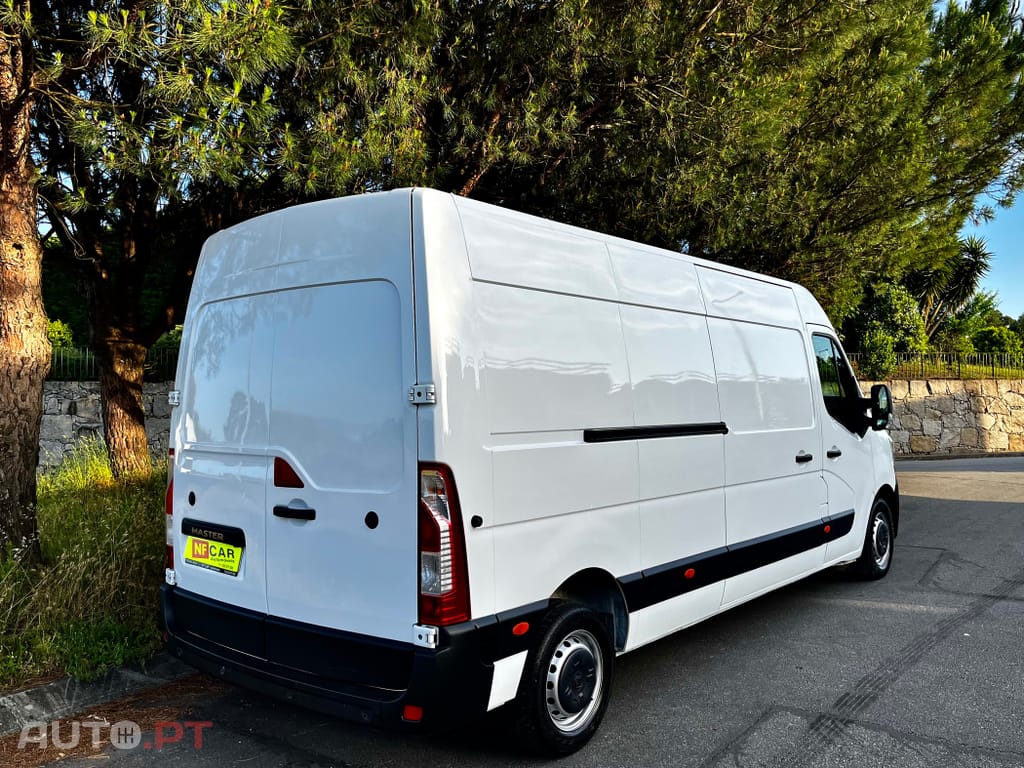 Renault Master 2.3 dCi L3H3 3.5T SS