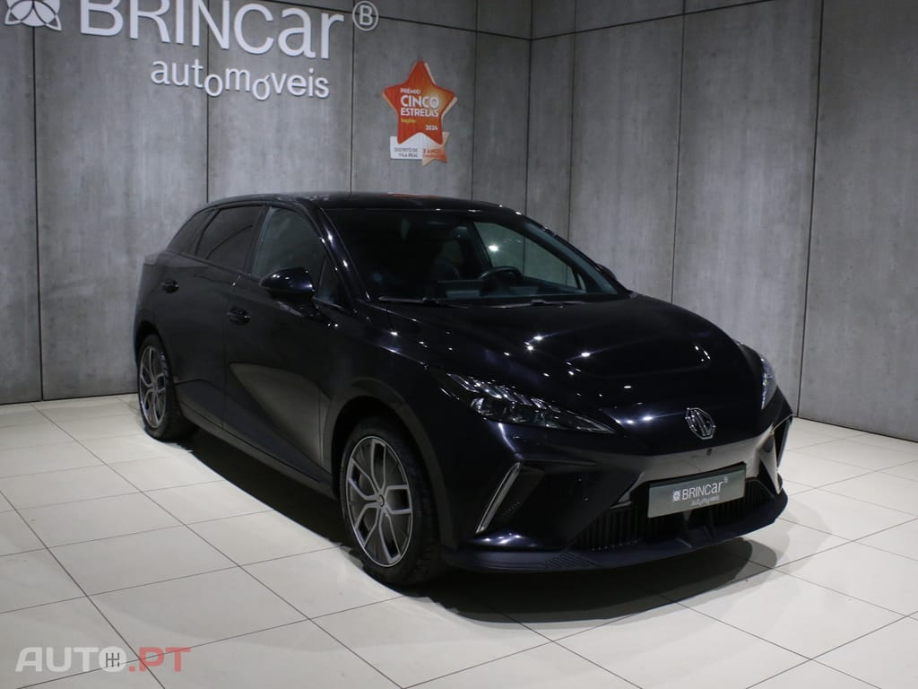 MG MG4 64 kWh Luxury