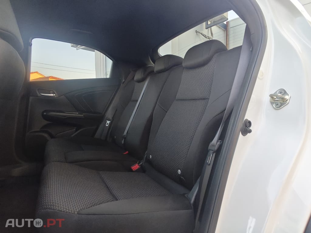 Honda Civic 1.6 i-DTEC Sport Connect Navi