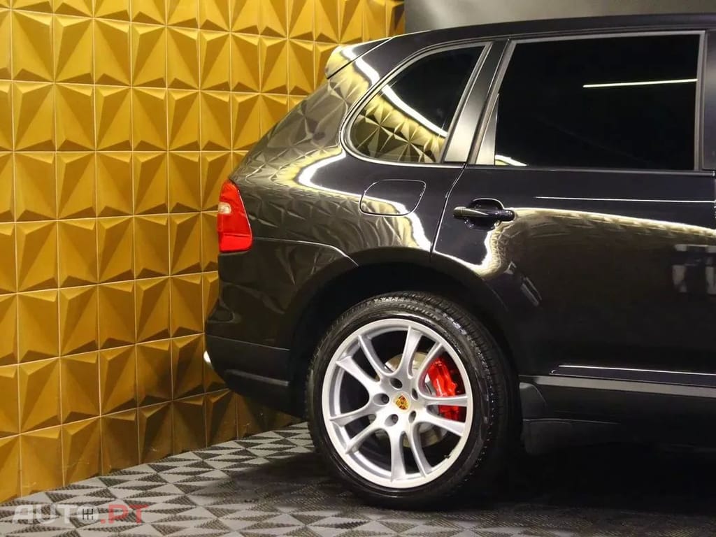 Porsche Cayenne Tiptronic