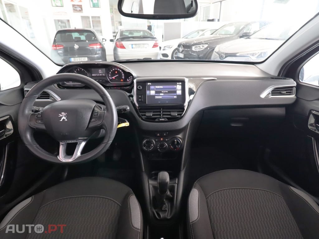 Peugeot 208 1.2 PureTech Style