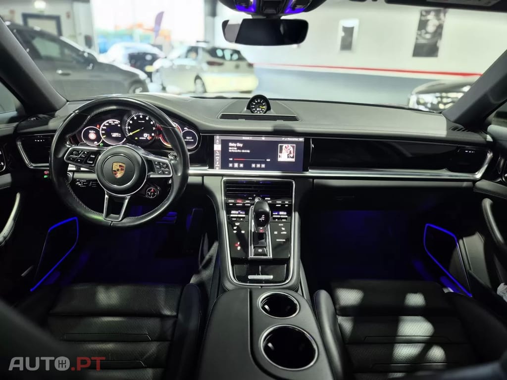 Porsche Panamera 4 E-Hybrid