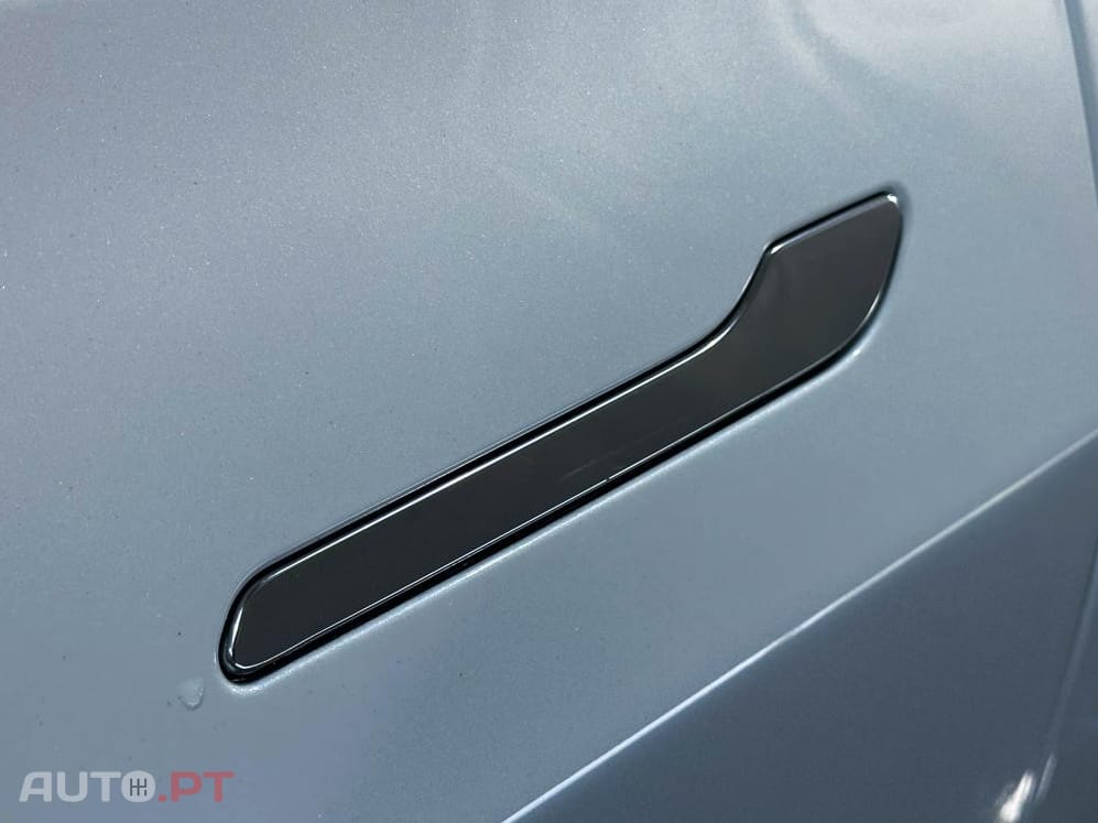 Tesla Model 3 Long-Range Dual Motor AWD