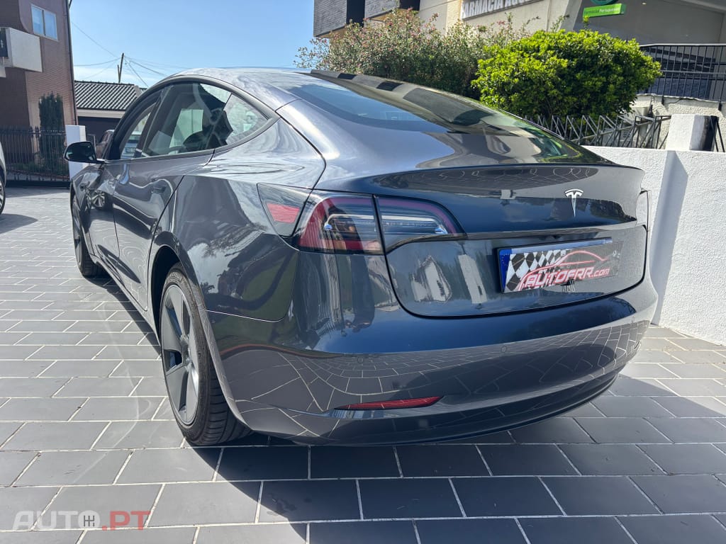 Tesla Model 3 Tração Traseira Premium