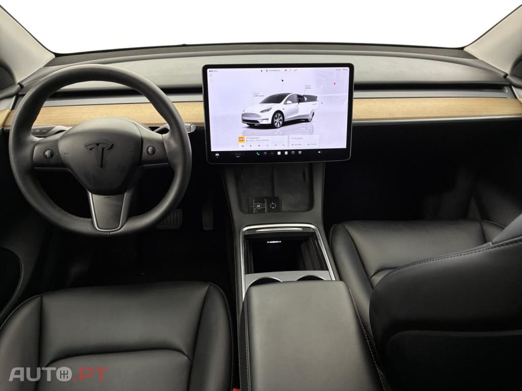 Tesla Model Y Standard RWD