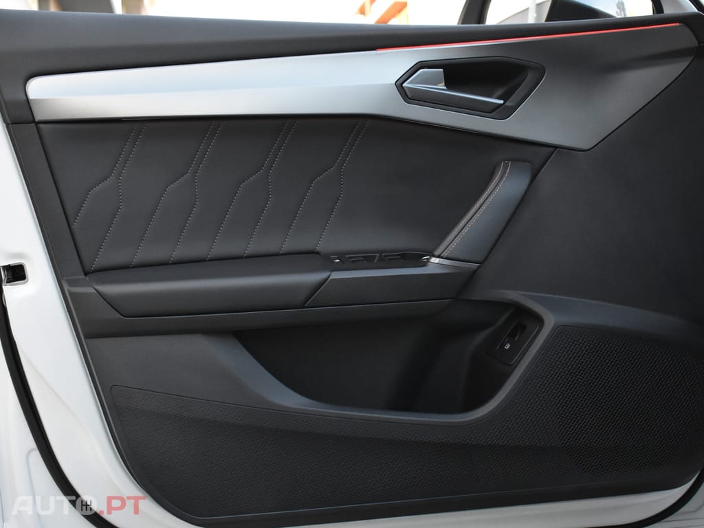 Cupra Leon 1.4 e-Hybrid VZ DSG