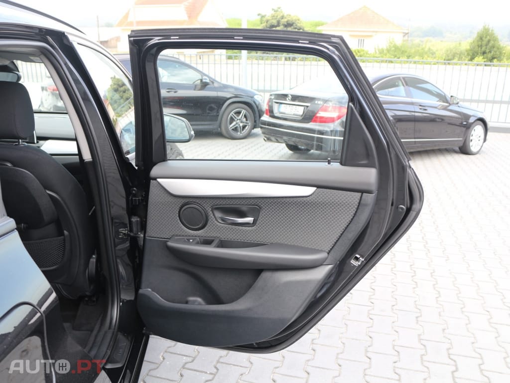 BMW 216 d