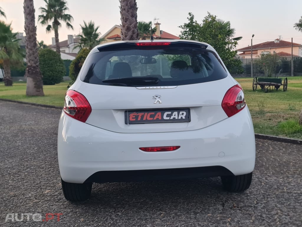 Peugeot 208 1.4 HDi Allure