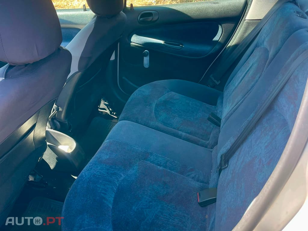 Peugeot 206 206
